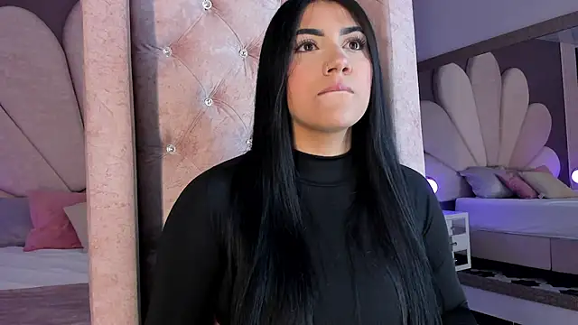 Snapshot of PaulinaDuarte chatting on March 6, 2026, 11:27 am PaulinaDuarte online show from March 6, 2026, 11:27 am