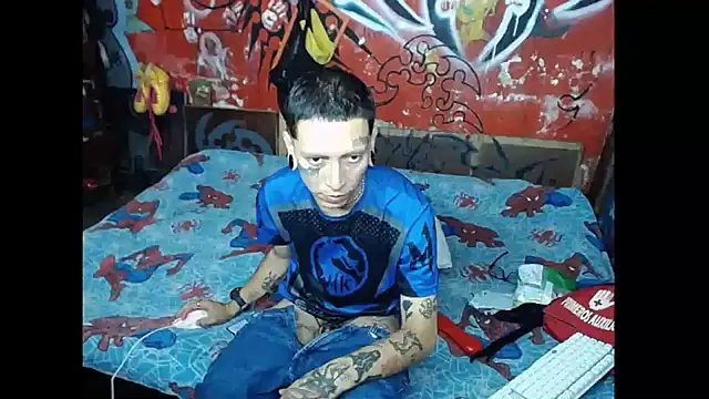 Snapshot of deivid_estrada chatting on February 14, 2025, 4:20 pm deivid estrada online show from February 14, 2025, 4:20 pm