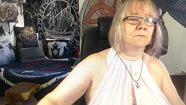 TittenMichelle online show from July 11, 2026, 9:09 am