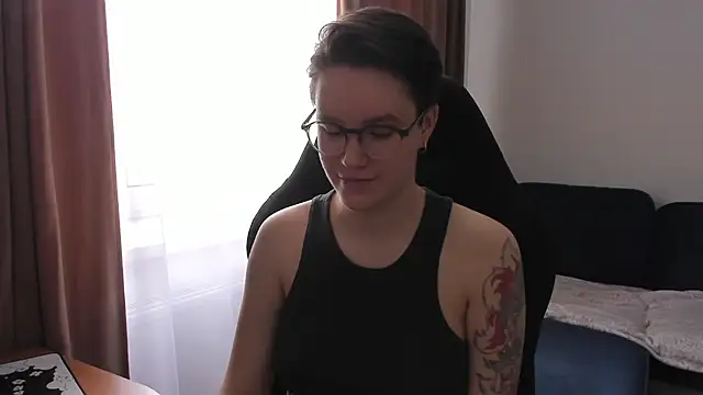 JessieFlower online show from May 9, 2026, 7:45 am