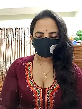 Payel-Sen online show from November 4, 2025, 6:22 pm