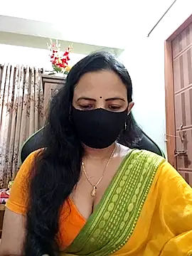 Snapshot of Payel-Sen chatting on February 28, 2026, 4:39 pm Payel-Sen online show from February 28, 2026, 4:39 pm