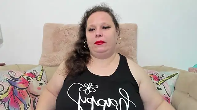 KarolineJoyy online show from December 5, 2025, 7:45 pm