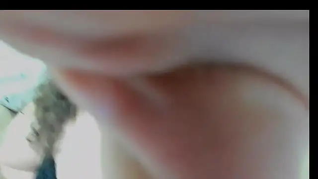 Snapshot of KarolineJoyy chatting on May 28, 2026, 7:31 pm KarolineJoyy online show from May 28, 2026, 7:31 pm