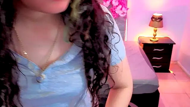 Lana stone  online show from October 11, 2025, 3:29 am