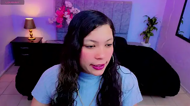 Lana stone  online show from September 21, 2025, 2:49 am