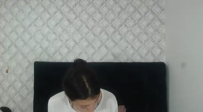 Emma-Wilson online show from February 25, 2025, 9:26 pm