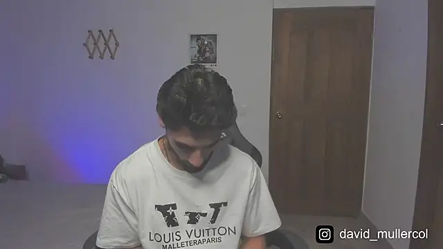 Snapshot of David_Brown18 chatting on January 27, 2025, 3:15 am David Brown18 online show from January 27, 2025, 3:15 am