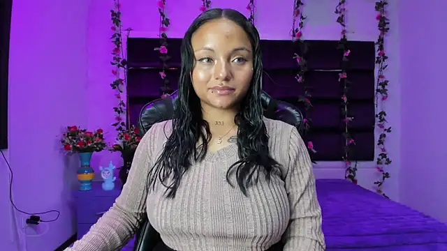 sweelanna   online show from June 5, 2026, 12:26 am