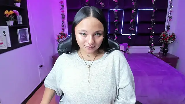 Snapshot of sweelanna__ chatting on January 24, 2025, 6:46 am sweelanna online show from January 24, 2025, 6:46 am
