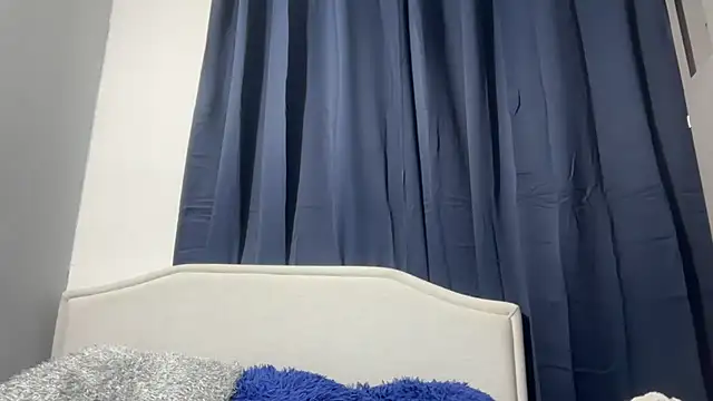 Snapshot of dominic_brandd23 chatting on October 27, 2025, 6:25 am dominic brandd23 online show from October 27, 2025, 6:25 am