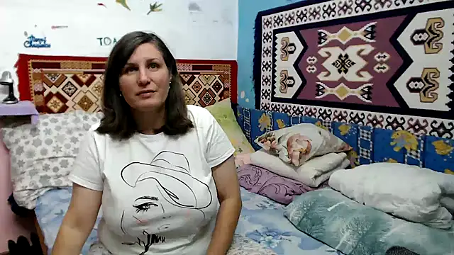 AdelineBlueEyes online show from October 7, 2025, 11:22 am