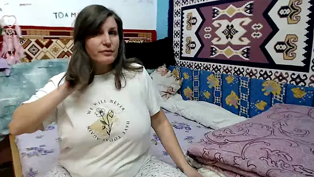 AdelineBlueEyes online show from November 26, 2025, 10:37 am