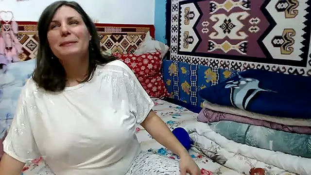 AdelineBlueEyes online show from November 13, 2025, 12:09 pm