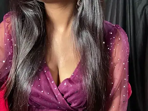 Sexy trisha  7 online show from October 27, 2025, 6:09 pm