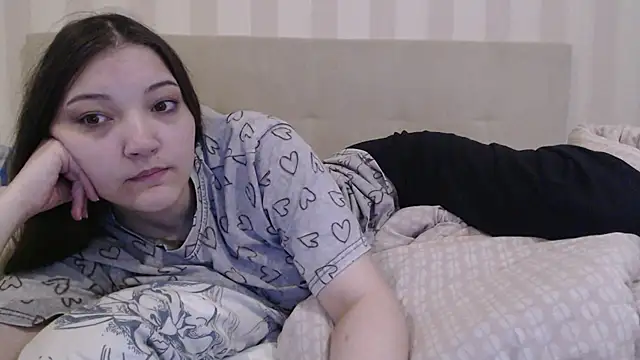Snapshot of AlisaDevis chatting on May 23, 2026, 5:06 am AlisaDevis online show from May 23, 2026, 5:06 am