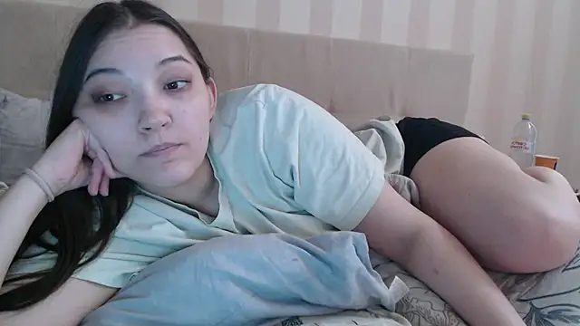 AlisaDevis online show from March 29, 2026, 11:12 am