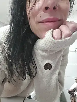 Snapshot of freyamoret chatting on March 28, 2026, 5:58 pm freyamoret online show from March 28, 2026, 5:58 pm