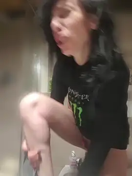 Snapshot of freyamoret chatting on March 24, 2026, 4:45 am freyamoret online show from March 24, 2026, 4:45 am