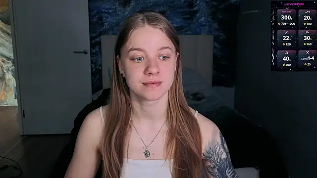 Snapshot of candy_maggie chatting on May 1, 2026, 1:49 pm candy maggie online show from May 1, 2026, 1:49 pm