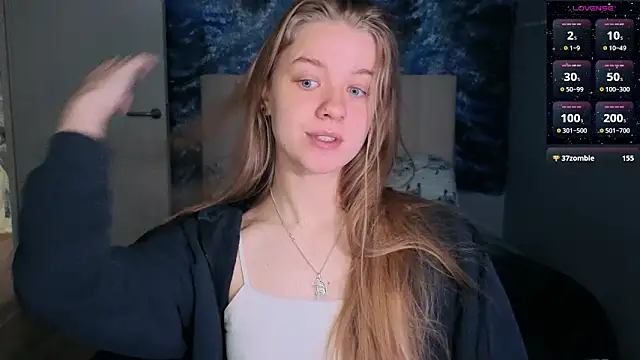 Snapshot of candy_maggie chatting on April 26, 2026, 9:50 am candy maggie online show from April 26, 2026, 9:50 am