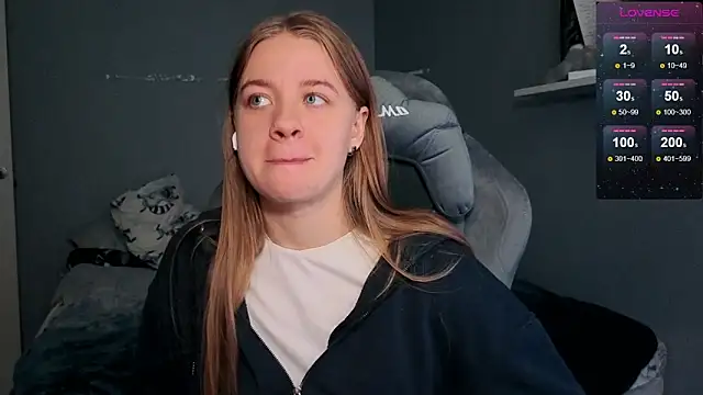 candy maggie online show from November 14, 2025, 8:18 am