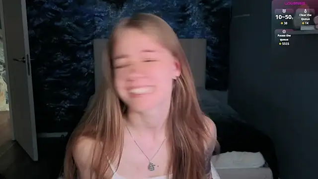Snapshot of candy_maggie chatting on May 21, 2026, 2:58 pm candy maggie online show from May 21, 2026, 2:58 pm