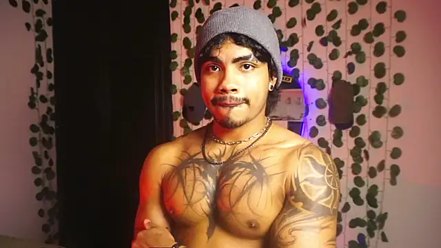 Snapshot of Young_laroi chatting on September 26, 2025, 5:47 am Young laroi online show from September 26, 2025, 5:47 am