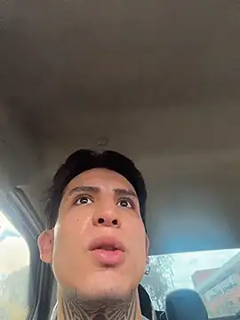  Tomy08calderon online show from February 18, 2026, 6:48 pm