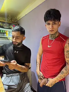  Tomy08calderon online show from April 15, 2026, 1:44 am