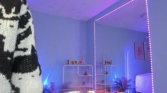 MaveParks  online show from November 10, 2025, 11:59 am