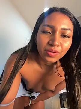 Barbiebrunette  online show from September 22, 2025, 6:41 am