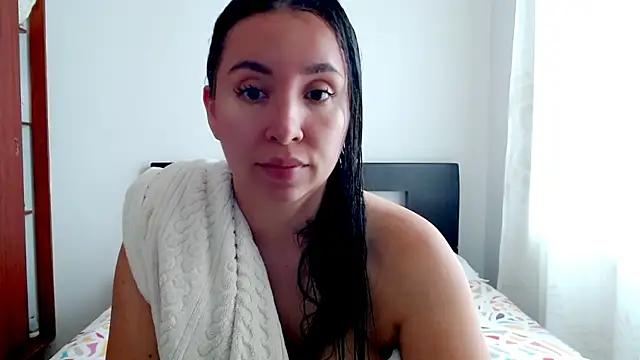 Snapshot of emely_sexx20 chatting on September 12, 2025, 3:34 pm emely sexx20 online show from September 12, 2025, 3:34 pm