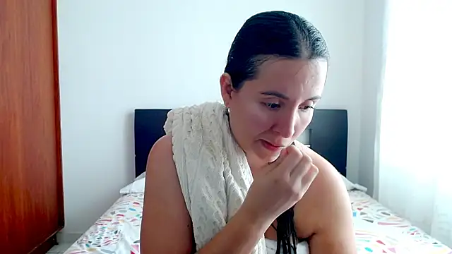 Snapshot of emely_sexx20 chatting on September 26, 2025, 4:03 pm emely sexx20 online show from September 26, 2025, 4:03 pm