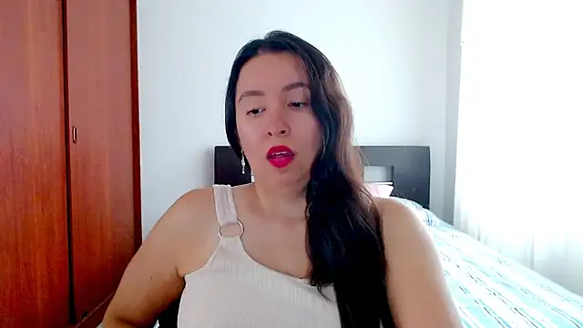 emely sexx20 online show from November 29, 2025, 5:35 pm