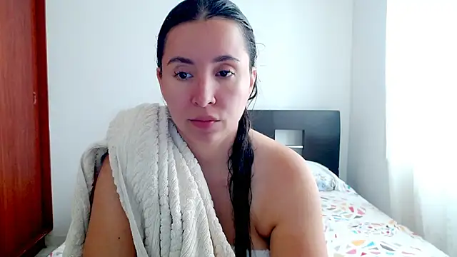 Snapshot of emely_sexx20 chatting on September 23, 2025, 3:19 pm emely sexx20 online show from September 23, 2025, 3:19 pm