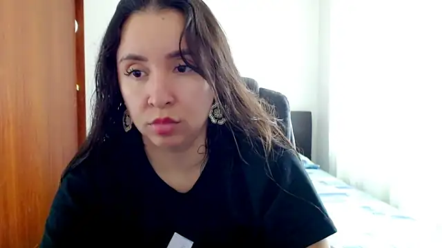 Snapshot of emely_sexx20 chatting on September 8, 2025, 4:17 pm emely sexx20 online show from September 8, 2025, 4:17 pm