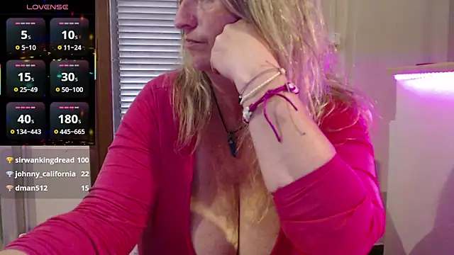 JennaDeluxe online show from April 2, 2026, 10:00 am