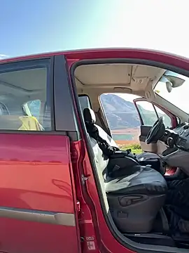 selenaluvv online show from December 18, 2024, 12:40 pm