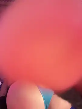 selenaluvv online show from March 22, 2026, 3:46 pm