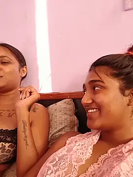 Indianqueen03 online show from June 14, 2026, 1:12 pm