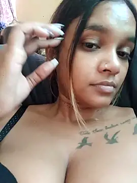 Indianqueen03 online show from December 17, 2025, 12:21 pm