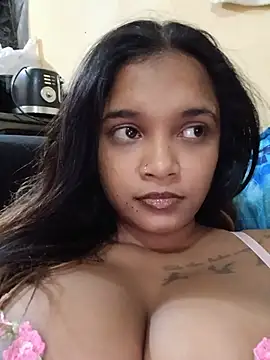 Snapshot of Indianqueen03 chatting on June 7, 2026, 6:02 pm Indianqueen03 online show from June 7, 2026, 6:02 pm
