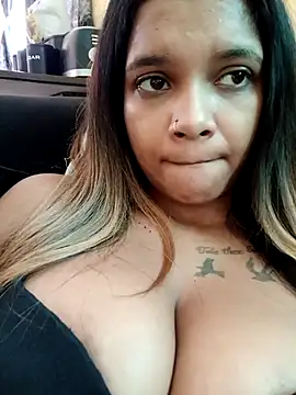 Indianqueen03 online show from April 2, 2026, 10:55 am