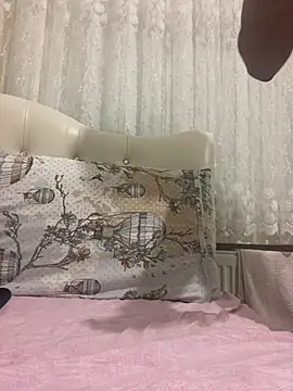 MuscleBoyy777 online show from February 26, 2025, 5:10 pm