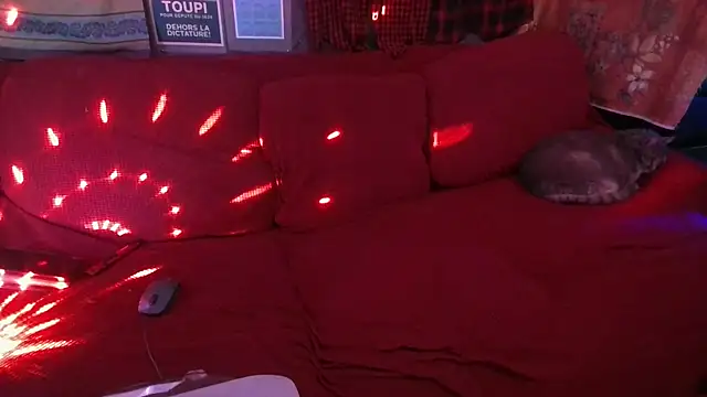 Snapshot of Tony_Torrente chatting on March 18, 2026, 8:32 pm Tony Torrente online show from March 18, 2026, 8:32 pm