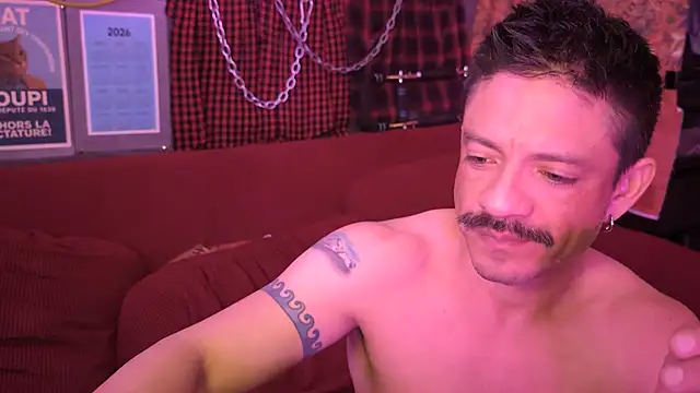 Snapshot of Tony_Torrente chatting on February 17, 2026, 5:10 pm Tony Torrente online show from February 17, 2026, 5:10 pm