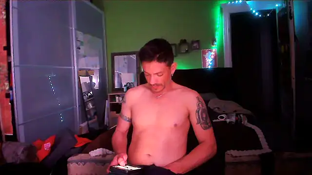 Tony Torrente online show from November 3, 2025, 2:17 am