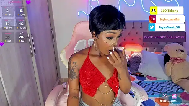 Snapshot of Miss_westt_ chatting on September 12, 2025, 8:03 am Miss westt online show from September 12, 2025, 8:03 am
