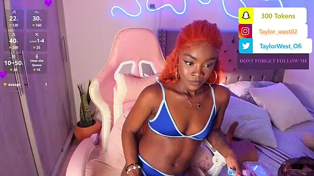 Snapshot of Miss_westt_ chatting on February 26, 2025, 7:02 am Miss westt online show from February 26, 2025, 7:02 am